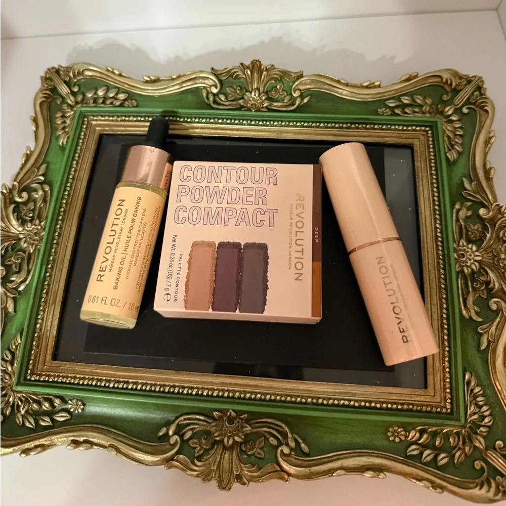 Revolution Beauty 5 piece bundle